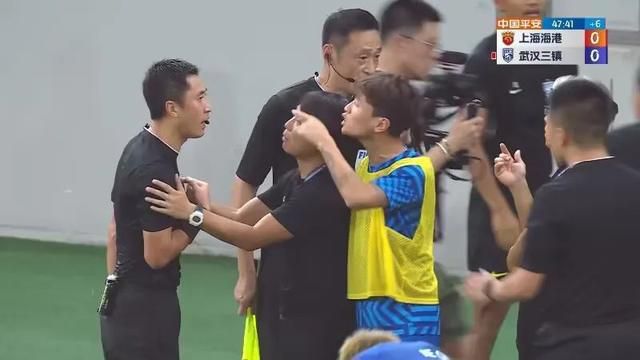 飞驰人生3惊蛰无声镖人：风起大漠 2026春节档超57亿！