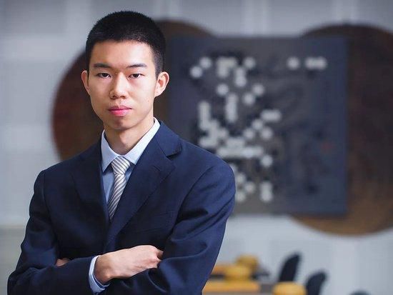 我爱你...但不合时宜》发布预告片 2022-10-10 10月10日，泰国爱情喜剧电影《OMG！